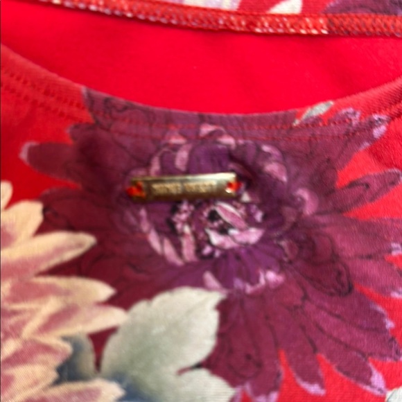 Nine West Red Floral One Piece V-Neck Swimsuit Size S - Picture 7 of 9